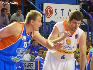 Primicia SB: Jason Blair deja Ford Burgos para convertirse en un importante refuerzo en Grupo Iruña Navarra