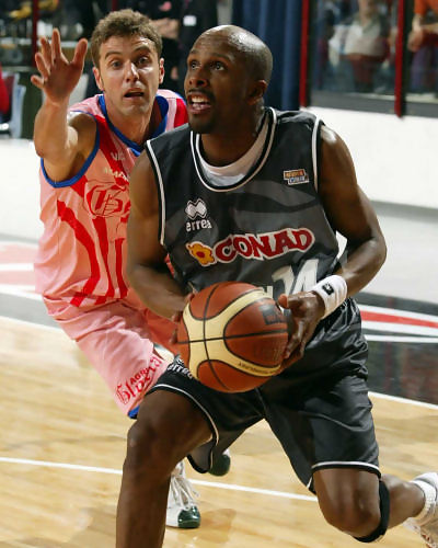 Navidad caliente para el Plasencia: nueva pareja de extracomunitarios