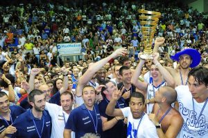 Sassari de Jason Rowe sucede a la Brill Cagliari: 32 años después, Cerdeña en la LEGA junto al campeón Brindisi