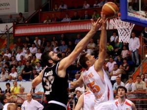 3×3 en la final de la liga Serbia al expulsar a la gran mayoría de los jugadores tras una pelea; Partizán campeón por noveno año consecutivo al negarse a jugar el Hemofarm el tercer partido