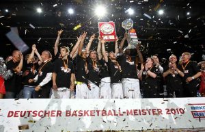 Brose Baskets Bamberg se alza con su tercera Bundesliga