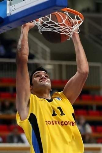 Dimitrios Mavroeidis, nuevo jugador del Bizkaia Bilbao Basket