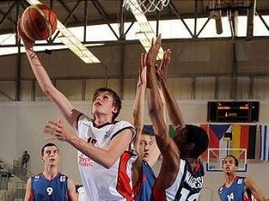 CB Illescas recibe desde Fuenlabrada la cesión de Ondrej Kohout, Laso y Muñoz y renueva a Javi Simón. Dominick Martín no seguirá y será difícil mantener a Javi Vega, Guigou, Parejo y Kraus