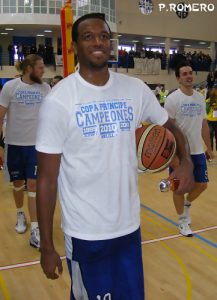 Los planes del Melilla Baloncesto: El club centra sus esfuerzos en las renovaciones de Jason Robinson, Pitu Jiménez y Oscar González