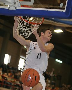 CB Valladolid cede a Alberto Arias al Navalcarnero, y vacía su enfermería