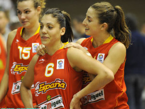 Las selecciones femeninas Sub-20 y Sub-17 ya se encuentran en cuartos de final tras recorrer caminos dispares en el Europeo y Mundial respectivamente