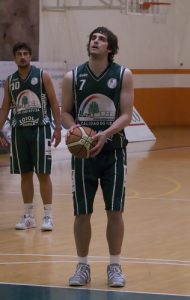 Lan Mobel sigue sumando efectivos para su debut en la Adecco Plata con la renovación de Josean Cavada, jugador criado en la cantera de Regal Barça