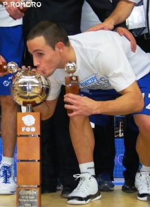 El fichaje de Óscar González, doble campeón de Liga y Copa, completa una terna de bases de lujo para el CB Murcia