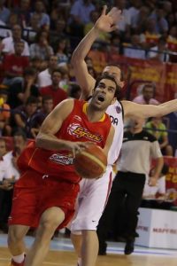 La Selección Española arranca sus partidos de preparación fulminando a Canada (84-38) y con la figura de Andrés Montes en el recuerdo
