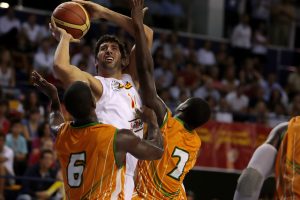 La exuberancia física de Costa de Marfíl aumenta el grado de exigencia a la Selección Española