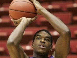 El Leche Río Breogán cierra a su extra-comunitario interior, el ala-pivot Cliff Brown