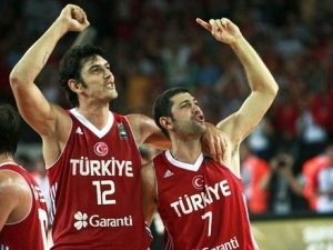 Resumen Mundobasket 2010 (Jor. III. C-D): España da otra vez la de arena. Ilyasova (MVP) lidera a Turquía ante Grecia. Puerto Rico se estrena. Rusia, a punto de perder un partido ganado