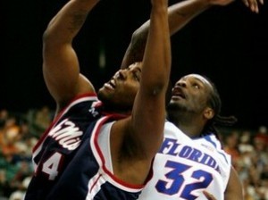 Dwayne Curtis cierra la plantilla de Lleida