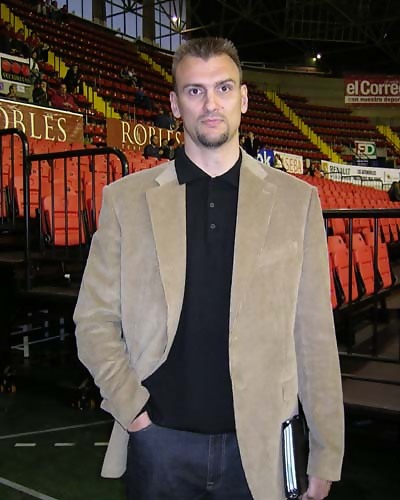 ¿Qué fue de Zan Tabak?