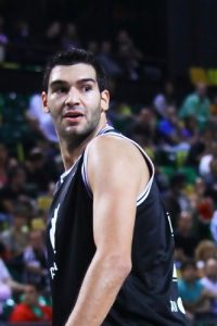 Rodríguez y Mavroeidis, protagonistas inesperados de la victoria de Bizkaia Bilbao Basket en Zaragoza