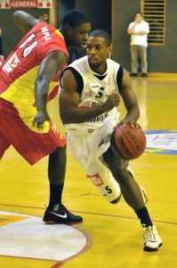 Debutantes de Oro (II): Jonathan Kale, Chris Dunn y Dinma Odiakosa