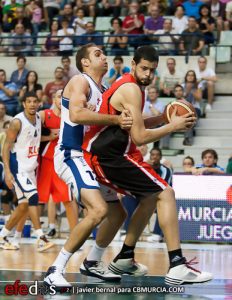 Adecco Oro J1 (Viernes). Los ex ACBs, Faverani, Detrick y Robles, se salen