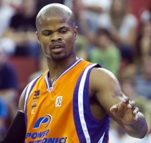 ¿Qué opinan los expertos? (I): Power Electronics Valencia y Cajasol, los que mejor se han reforzado