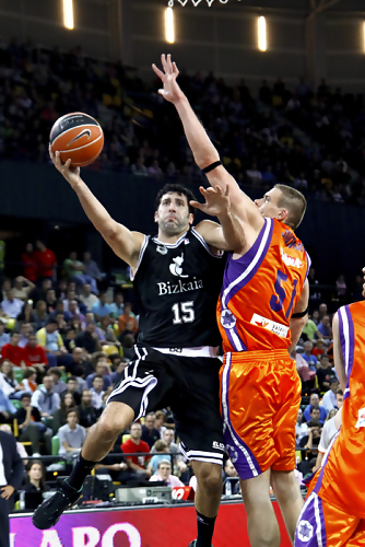 Solobasket <i>One on One</i> Playoff ACB 2011 (II): Power Electronics Valencia <i>vs</i> Bizkaia Bilbao Basket