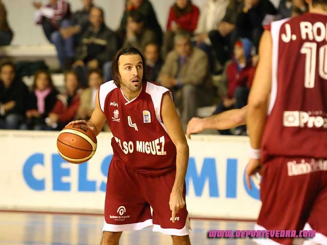 Lino López, nuevo jugador de Básquet Coruña