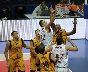 Solobasket <i>One on One</i> Playoff ACB 2011 (III): Caja Laboral <i>vs</i> Gran Canaria