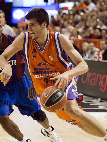 Marc Fernández vuelve a la Adecco Oro de la mano de Girona FC y Joan Cabot renueva en Bàsquet Mallorca