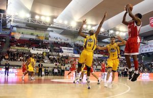 Andre Owens ficha por Granada hasta final de temporada