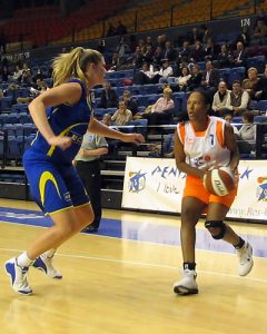 Israel Sanchís no sabe qué pareja de extranjeras jugarán la Copa