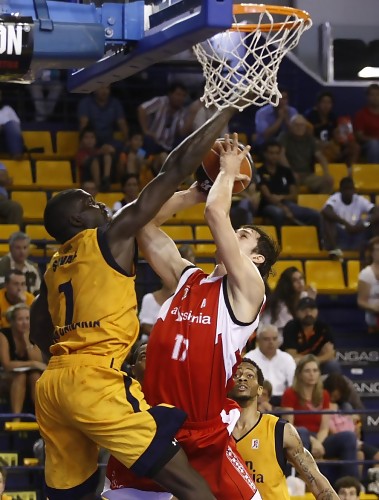 Sitapha Savané, adiós al símbolo amarillo