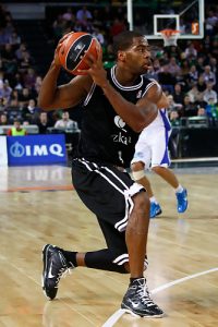 Bizkaia Bilbao Basket busca una salida para Chris Warren ¿Candidatos?