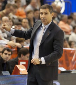 Se acabaron las oportunidades: Manuel Hussein, destituido como entrenador del Power Electronics Valencia