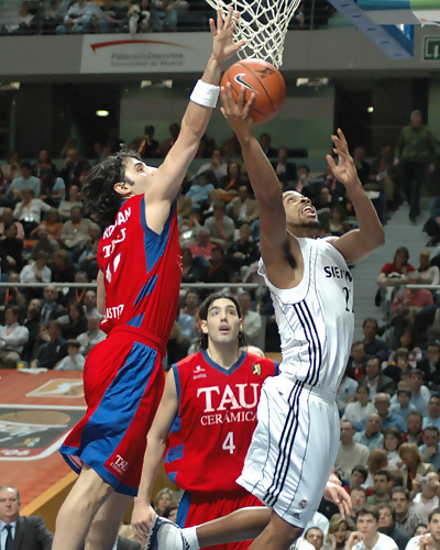 Serkan Erdogan será el sustituto de Kyle Hill en Meridiano Alicante