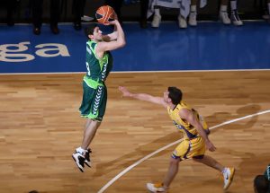 Blakney continuará en Unicaja, que cede a Panchi Barrera al CB Granada