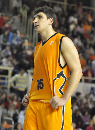 Ferrán López, Director Deportivo Fuenlabrada: “Era más importante poder salir en ACB el año que viene que retener a Esteban Batista”