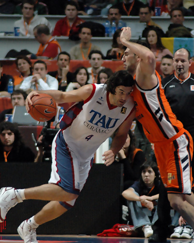 Playoff Euroliga, el Tau se jugará en Atenas el pase a Praga, para donde el CSKA ya ha sacado billete