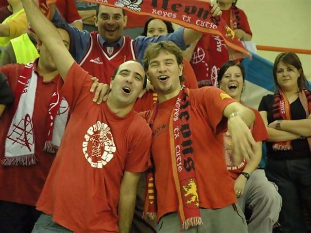 Cai Zaragoza batiendo record de abonados