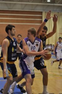 Adecco Plata (J11): Clavijo es el nuevo líder en solitario mientras Tijola, Mallorca, ADT y Oviedo se descuelgan. Lawal, MVP