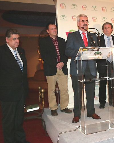 Libro de 75 años de Historia del Baloncesto en Andalucía