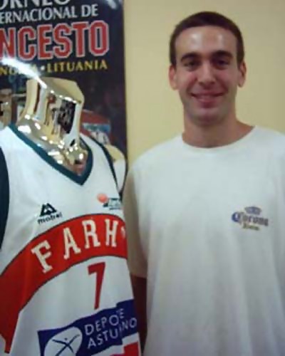 Iñaki Narros será intervenido en su rodilla