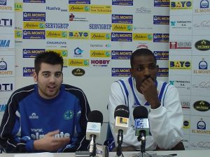 El Ciudad de Huelva presenta a Michael Stewart