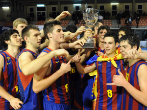 Final NIJT L’Hospitalet 2011. El dúo dinámico del Regal FC Barcelona, Pérez y Costa, desatan la locura contra el Real Madrid de Díez: magia pura en l’Hospitalet (95-90)