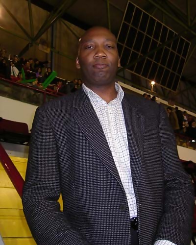 Mike Smith ¿Futura relación con el Caja San Fernando?