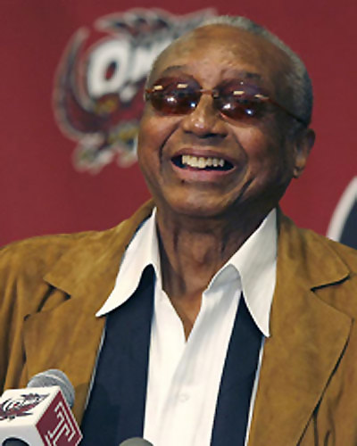 ¿Cómo era el Coach Chaney, cómo fue mi primer año en Temple?