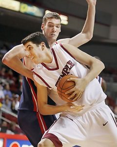Sergio Olmos se decanta por UB La Palma para iniciar su carrera en España desde la NCAA