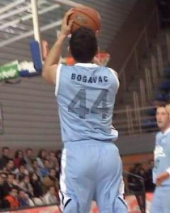 Nebojsa Bogavac cambia de aires