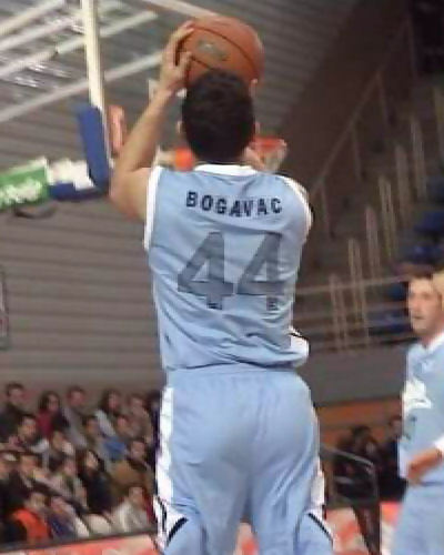 Nebojsa Bogavac cambia de aires