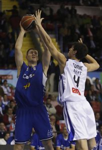 Eurocup Last16: Cajasol, con Davis como MVP, derrota a la Benetton. Carroll explota (27 puntos) para derrotar a Hemofarm y el Asefa Estudiantes sufre pero gana en Turquía