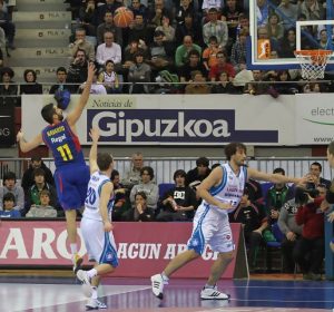 Esfuerzo sin premio para un Lagun Aro GBC que plantó cara al Regal FC Barcelona de un Navarro histórico