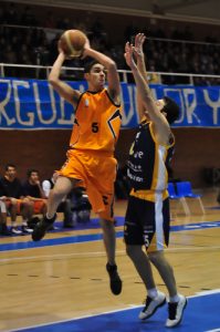 Zoco Plata: Adrián Casas, el último en llegar al Guadalajara Ciudad de Congresos. Paco Vázquez se mantiene en forma entrenando con el Clínicas Rincón