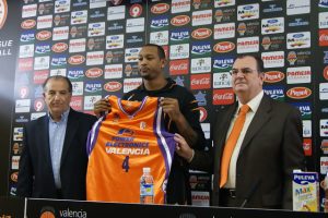 JR Giddens deja de ser jugador del Power Electronics Valencia